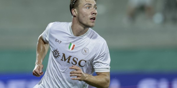 米体：霍伊伦的表现得到了孔蒂认可，他将在欧冠中首发出战曼城