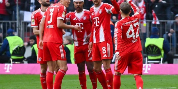 德甲第30轮：拜仁慕尼黑vs斯图加特，安联冠军点，斯图加特折戟死亡客场