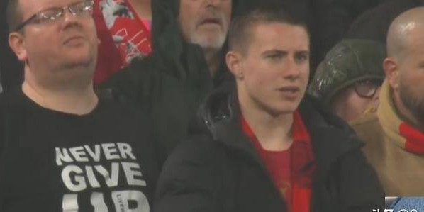 五万人死寂！连犯规都没力气，利物浦出局真相到底多绝望？