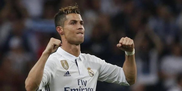 若日尼奥赛前表态：C罗是GOAT，梅西与之同级！皇马新星难以企及