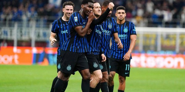 国米3-0轻取卡利亚里 豪取三连胜领先12分锁定欧冠席位