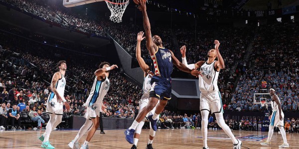 小卡狂轰31分文班19分 美国条纹队淘汰世界队