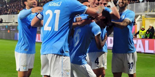 意甲第32轮前瞻：热那亚的保级决战与那不勒斯的争冠之路