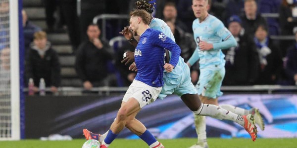 争冠悬了！瓜迪奥拉亲口承认对阵西汉姆布阵失误，曼城追赶难度再升级