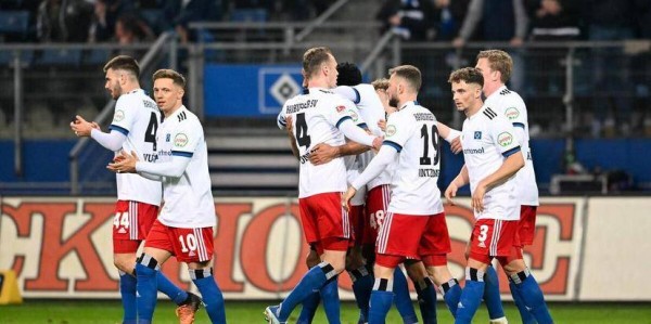 德甲德比生死斗：汉堡近期稳扎稳打保中游，圣保利低迷陷混战能否客场破局？