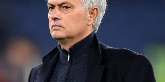 引起众怒！穆里尼奥或晚节不保，执教本菲卡竟成生涯最差