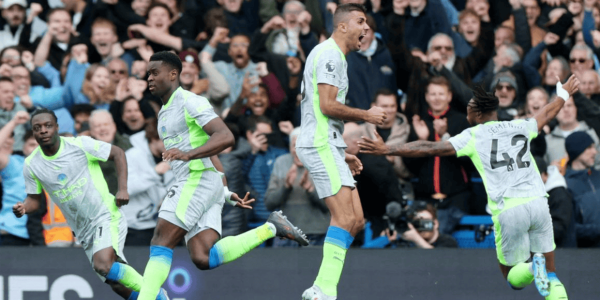 切尔西主场崩盘：被灌3球，曼城全取3分，紧追阿森纳，前2差6分