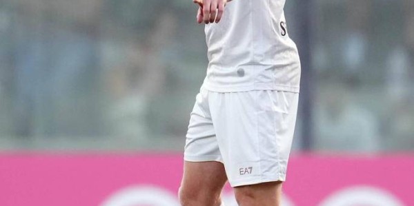 那不勒斯与孔蒂：意甲冠军梦的稳定基石