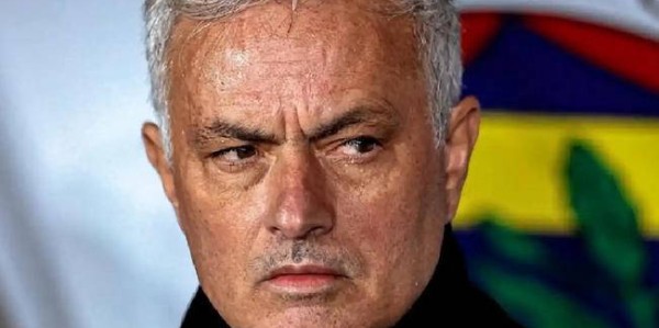 恭喜穆里尼奥！重返老东家，本菲卡执教，力争三冠王之路，复仇曼联！