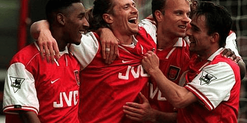 英超领头羊VS德甲劲旅：阿森纳与勒沃库森的欧冠对决，谁能晋级