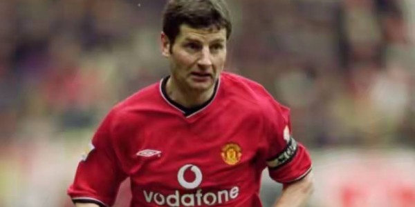 7000万锁定中场新核！曼联夏窗豪赌，吉马良斯成卡塞米罗终极接班人?