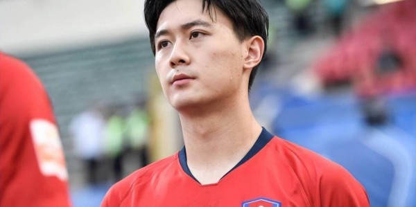 德转宣！申花两位中卫共同拍板同意提前跟德甲多特签顶薪大合同，值得期待