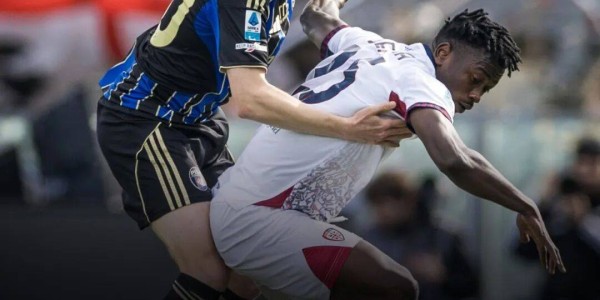 意甲联赛：卡利亚里大失水准，那不勒斯欺软怕硬