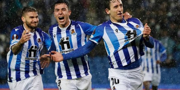 西甲焦点战：巴萨主场争冠碾压，皇家社会客场防反争席