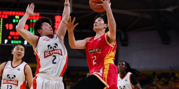 体坛联播｜阿森纳重返榜首，曼城队史第15次晋级足总杯决赛