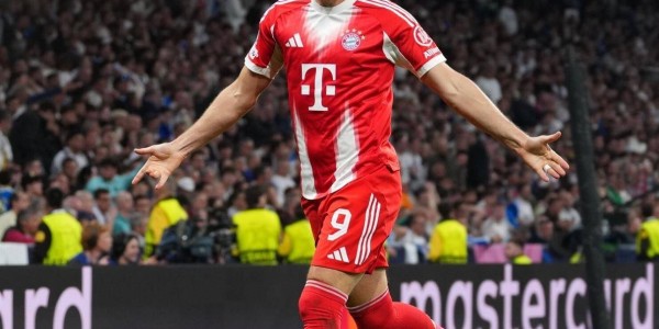 拜仁2.18亿造英超三叉戟狂轰88球！距MSN神迹仅差43球，德甲挖掘机彻底转型