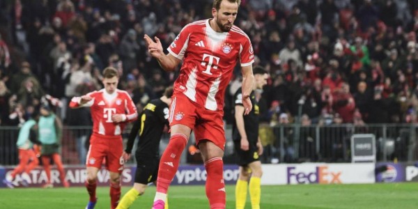 这支拜仁真是强得离谱，联赛里为了激发状态每场都得先丢几个球才能提升竞争力，真让人哭笑不得