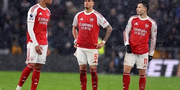 狼队官推嘲讽阿森纳：偷鸡不成蚀把米