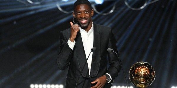 创造历史！邦马蒂女足金球三连冠，登贝莱携PSG三冠王荣膺男子金球