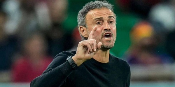 法甲榜首风云突变！大巴黎1-3惊天爆冷遭雷恩逆袭，登贝莱破门难挽败局