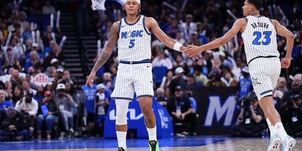 班凯罗23+8+8锡安22分 魔术逆转鹈鹕