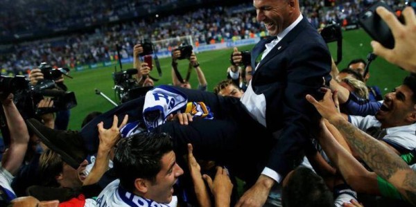 炒帅需要理由吗？短命的龙哥，憋屈的安胖，老弗爷任下主帅难善终