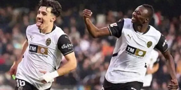 西甲第4轮巴萨饱和攻击！虎啸瓦伦西亚