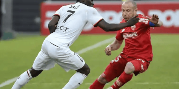 法甲劲旅VS法乙黑马！斯特拉斯VS兰斯：主场龙硬刚零封王者，杯赛生死战悬念拉满