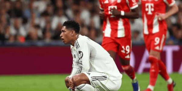 已经撕破脸！贝林厄姆吐槽维尼修斯不传球，小熊暴怒回怼：你想干啥！皇马欧冠出局夜已经失控