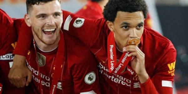 利物浦17年900万欧签罗伯逊+提拔阿诺德 25年8690万欧换代失败