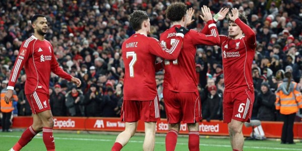 利物浦3-0大胜布莱顿，萨拉赫闪耀全场独造两球助球队强势晋级