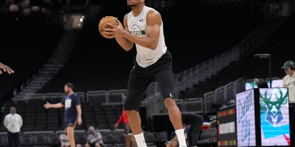 留队！雄鹿交易截止日留下字母哥 莫兰特留在灰熊