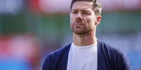 德蒙：我对阿隆索的言论有点过激，伯纳乌需要齐达内的翻版