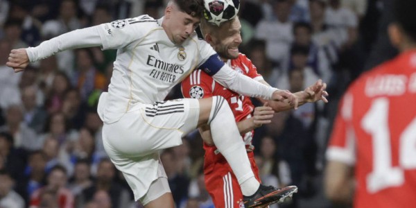 阿尔贝罗亚的防守公式在关键时刻崩塌：皇马联赛几乎无望，欧冠能否在慕尼黑绝地反击？