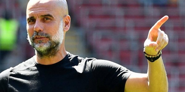 一周两冠或失，阿森纳与曼城谁将重演利物浦悲剧？