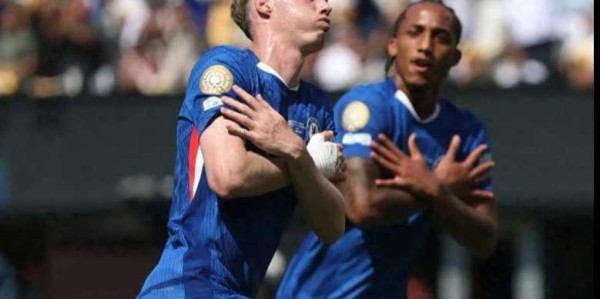 伦敦德比今夜引爆！切尔西12场不败神话能否延续？铁锤帮危矣