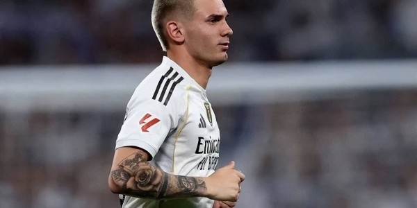 西甲双雄的“青春风暴”：皇马巴萨，谁主沉浮？