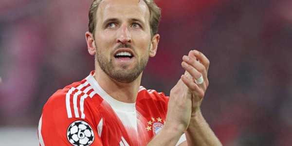 欧冠联赛：拜仁淘汰皇马，球迷揭开真相，扒出小细节