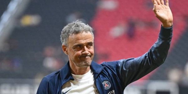 恩里克回顾巴黎欧冠奇迹：从困境到荣耀，揭秘决赛105%哲学