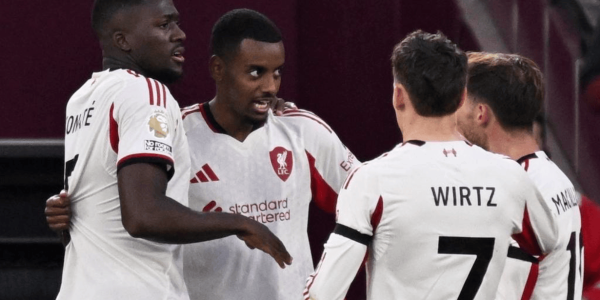 英超最新积分战报：曼联逆袭，领头羊阿森纳丢分，曼城第2名