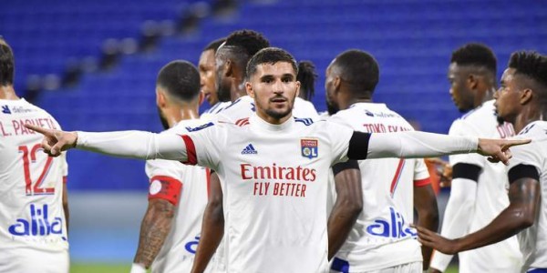 巴塞尔主场强势，维拉欧冠黑马，两队争夺小组前二。