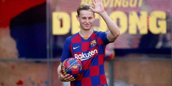 曼联中场引援遭遇重创！德容续约巴萨至2029，红魔再失心仪目标