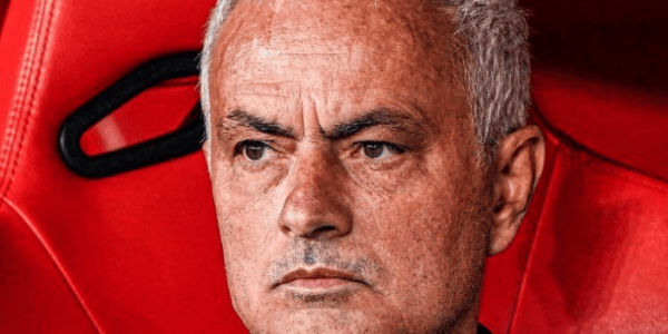 英超倒数第7！英媒曝纽卡或解雇埃迪豪，穆里尼奥有望时隔5年回归英超