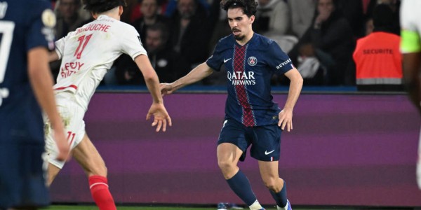 法甲-埃梅里送礼李刚仁失误致丢球 巴黎主场1-3摩纳哥