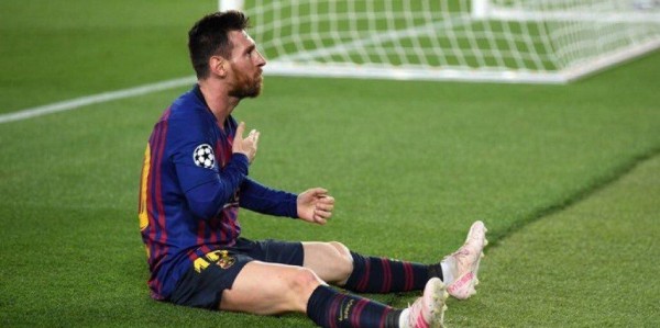 阿尔瓦雷斯：我多次研究梅西对利物浦的精彩任意球！今天对巴萨也成功进球！