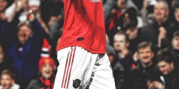 巴萨“另辟蹊径”试图说服曼联，红魔表态3000万少一分不卖