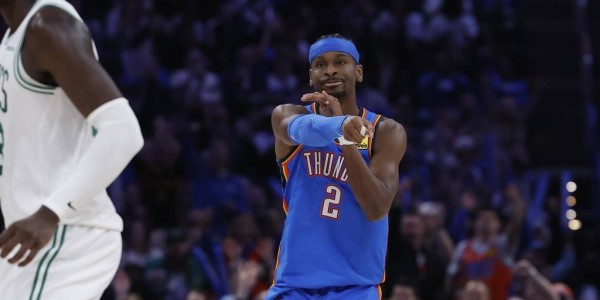 历史第一！亚历山大连续127场20+超越张伯伦