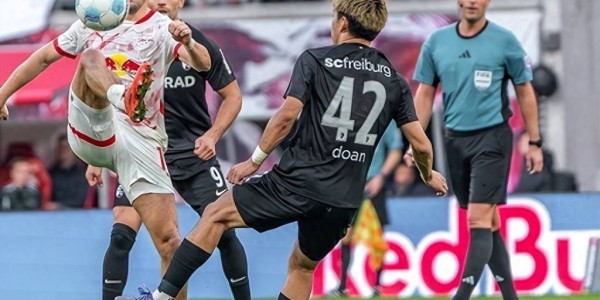 德甲1比0爆大冷！美因茨主场不败金身告破，弗赖堡门神一战封神！