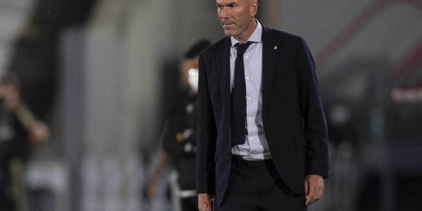 齐达内谈管理皇马更衣室：教练为球员服务 要得到球员的喜欢