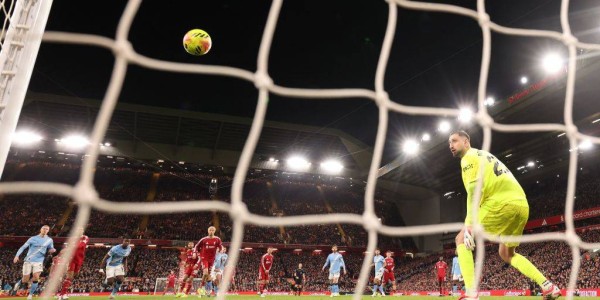 利物浦客战加拉塔萨雷：历史战绩不佳，豪阵面临三重打击